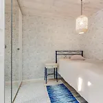 别墅 Leete Residence- 5br Elegant Family With Huge Garden&free Parking