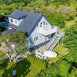 Leete Residence- 5br Elegant Family With Huge Garden&free Parking * Таллин