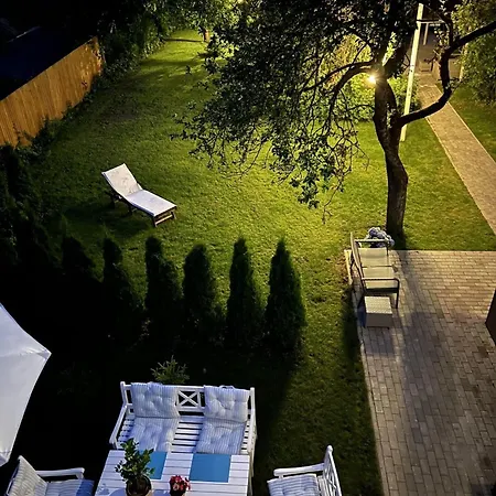 Villa 5br Elegant Family With Huge Garden&free Parking *