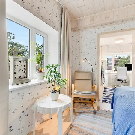 5br Elegant Family With Huge Garden&free Parking *