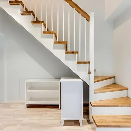Leete Residence- 5br Elegant Family With Huge Garden&free Parking * تالين