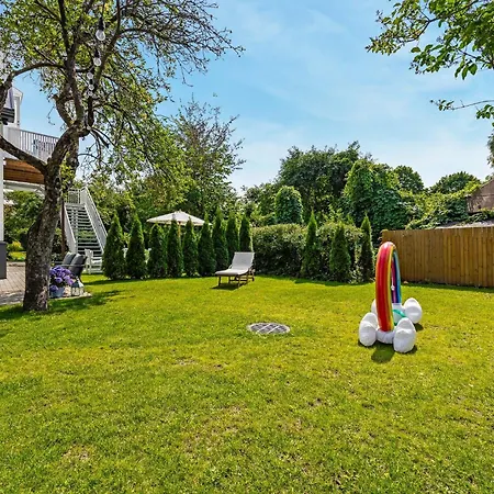 Villa 5br Elegant Family With Huge Garden&free Parking *