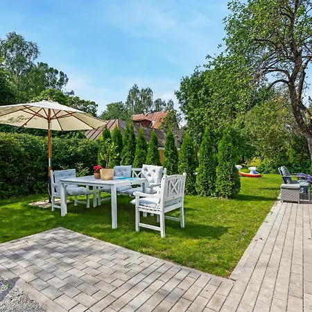 5br Elegant Family With Huge Garden&free Parking Villa *