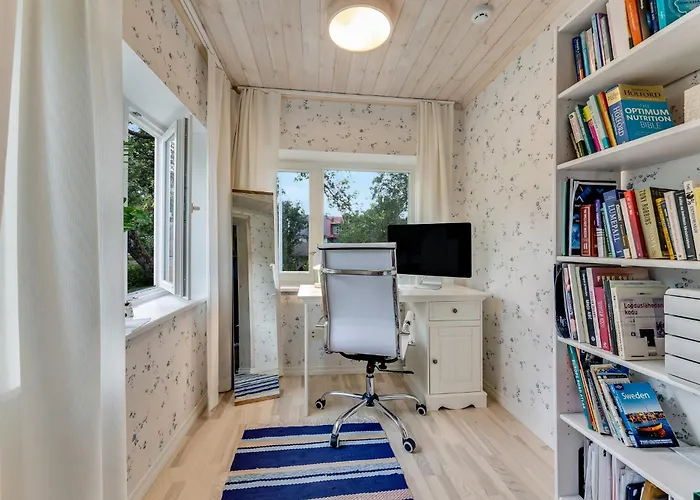 Leete Residence- 5br Elegant Family With Huge Garden&free Parking ヴィラ タリン