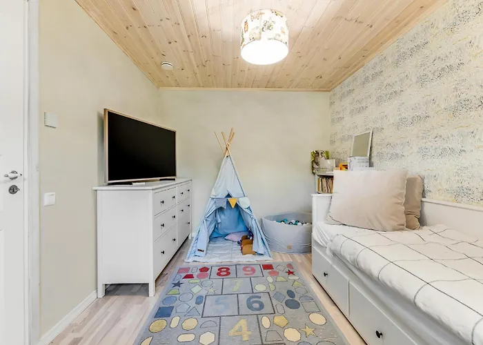 Leete Residence- 5br Elegant Family With Huge Garden&free Parking タリン