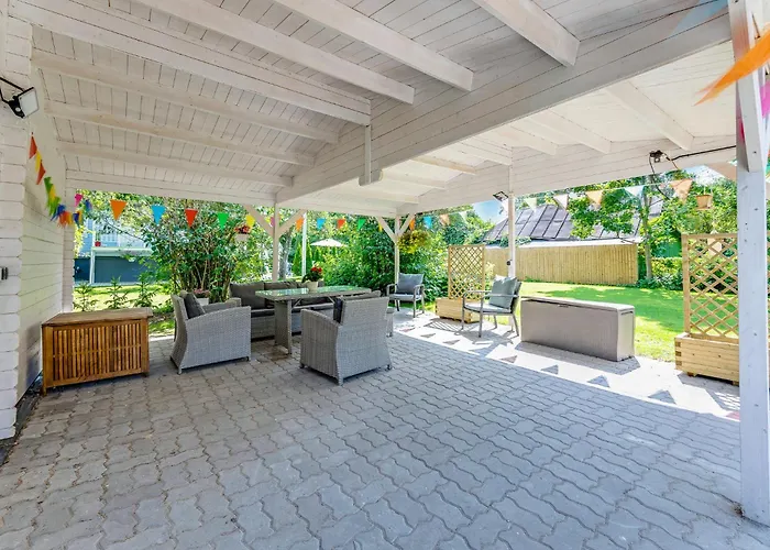 Leete Residence- 5br Elegant Family With Huge Garden&free Parking Βίλα