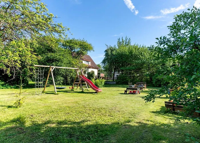 Leete Residence- 5br Elegant Family With Huge Garden&free Parking Tallinn