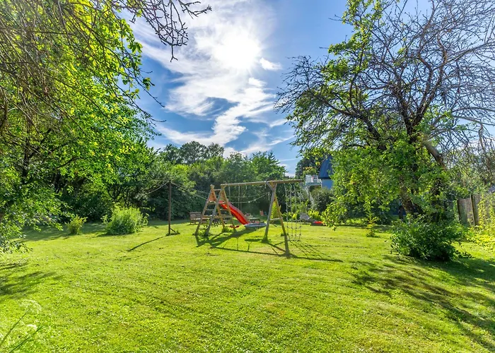 Villa Leete Residence- 5br Elegant Family With Huge Garden&free Parking Tallinn