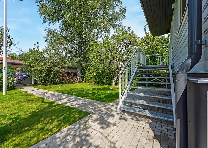 Villa Leete Residence- 5br Elegant Family With Huge Garden&free Parking *