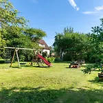 Leete Residence- 5br Elegant Family With Huge Garden&free Parking Ταλίν