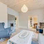 Leete Residence- 5br Elegant Family With Huge Garden&free Parking Ταλίν