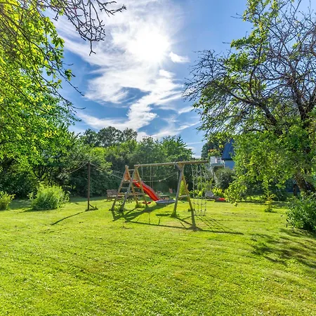 Villa Leete Residence- 5br Elegant Family With Huge Garden&free Parking Talin